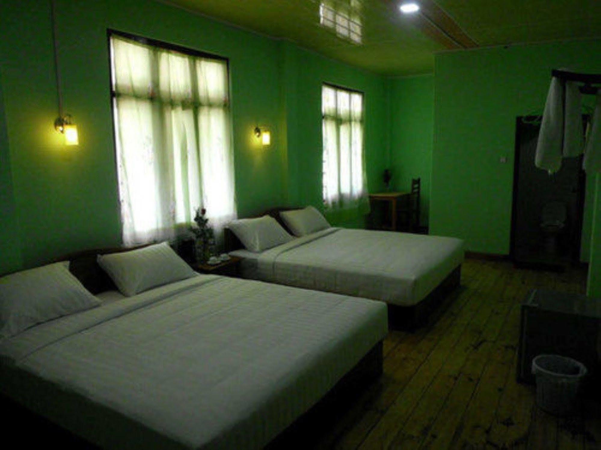 Railroad Hotel Kalaw Eksteriør bilde